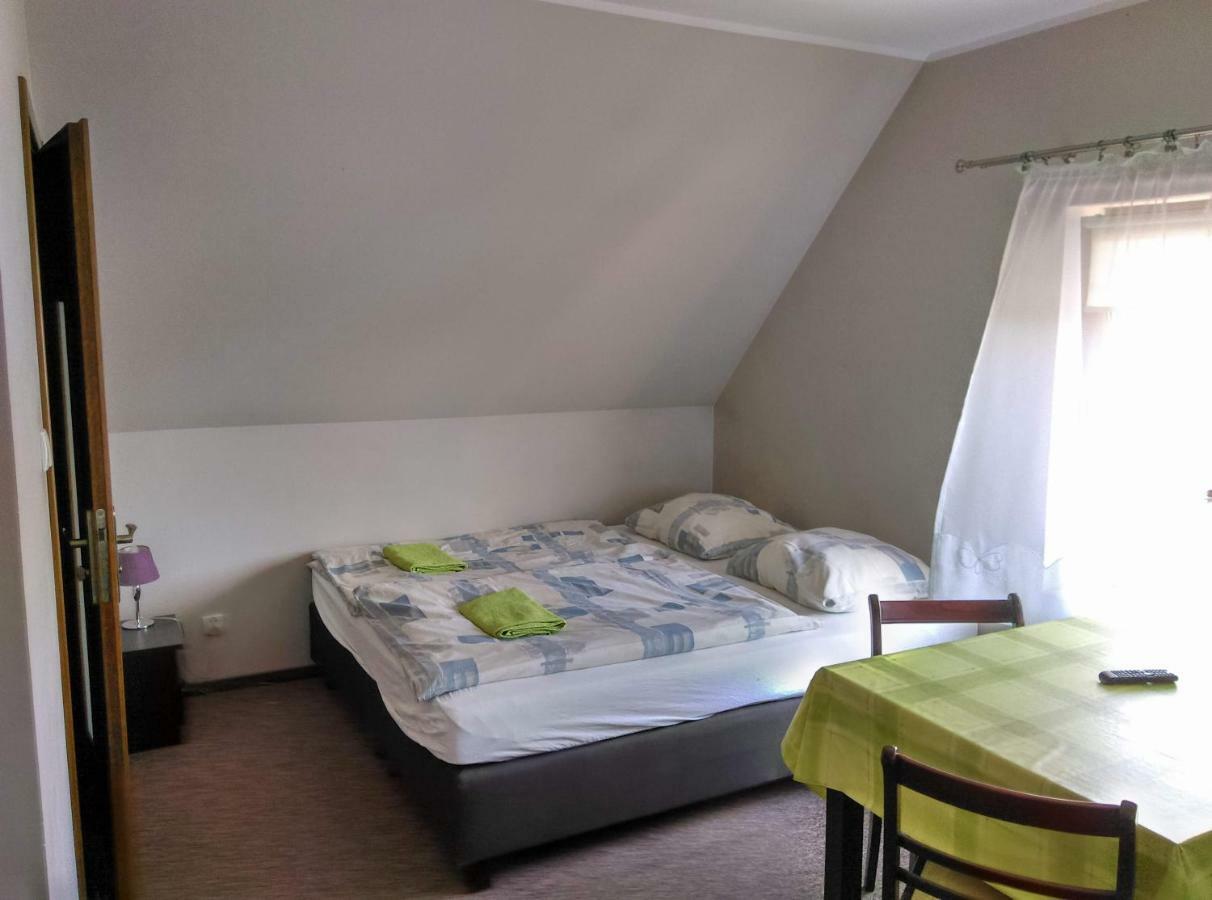 Appartement Gosciniec W Ogrodzie à Brusy Extérieur photo
